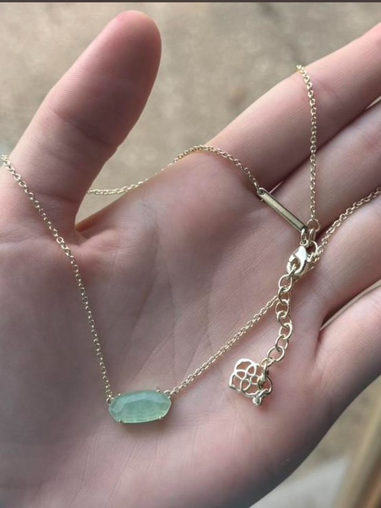 Kendra Scott Jewelry - Kendra Scott Ever Pendant Gold Chain Necklace with Light Green Gemstone